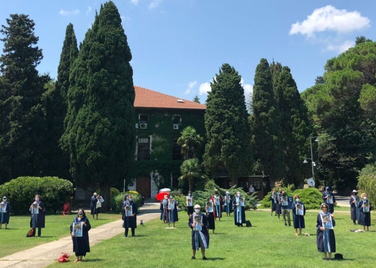 Konak hayaline feda edilen gelecek