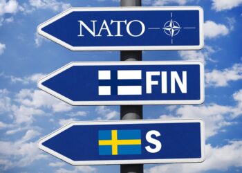 Finlandiya ve İsveç İskandinav idealini kırıyor