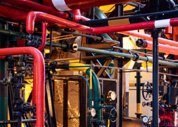 Hidrokarbon piyasası alt üst